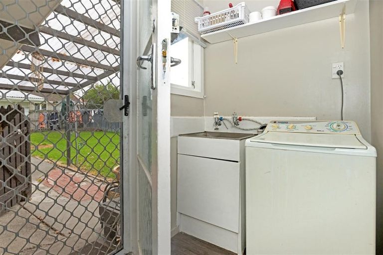 Photo of property in 1 Donna Street, Outer Kaiti, Gisborne, 4010