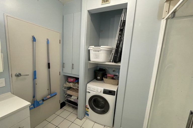 Photo of property in Parkland Flats, 12/51 Adams Terrace, Kelburn, Wellington, 6021