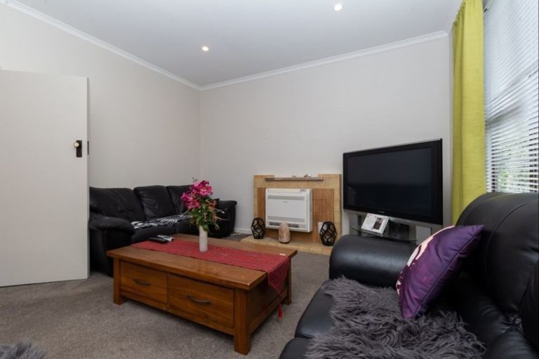 Photo of property in 37 Halswell Road, Hillmorton, Christchurch, 8025