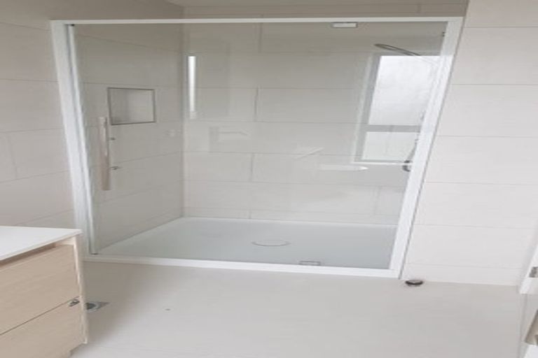 Photo of property in 117 Tiketike Way, Brooklyn, Wellington, 6021