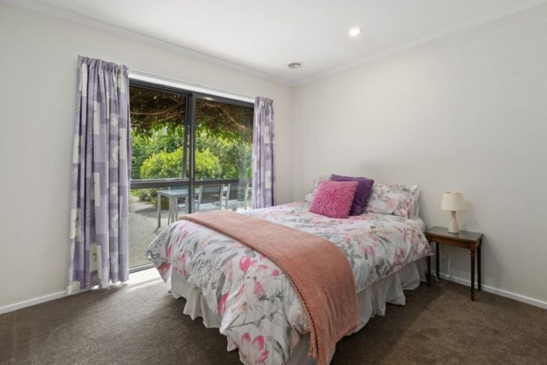 Photo of property in 28 Hope Avenue, Lake Hayes, Queenstown, 9304