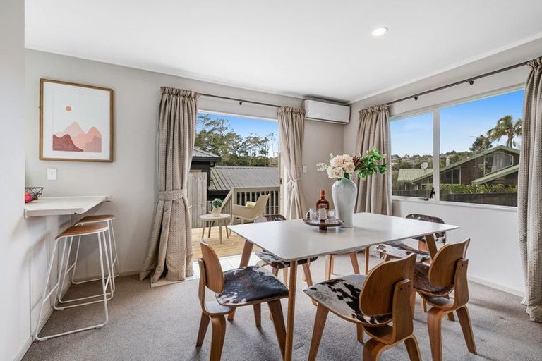 Photo of property in 2/45 Unsworth Drive, Unsworth Heights, Auckland, 0632