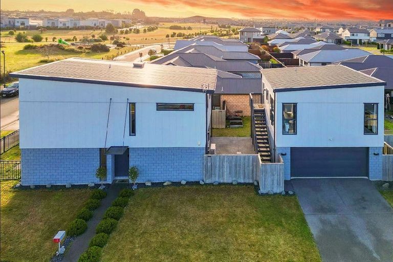 Photo of property in 20 George West Square West, Wigram, Christchurch, 8025