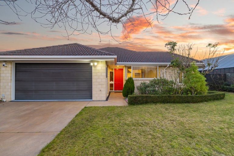 Photo of property in 31 Rue De La Mare, Parklands, Christchurch, 8083