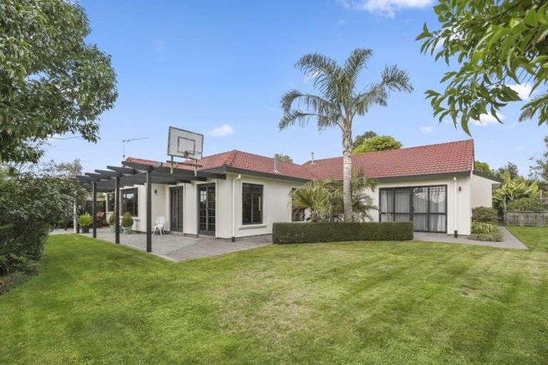 Photo of property in 364 Mangorei Road, Merrilands, New Plymouth, 4312