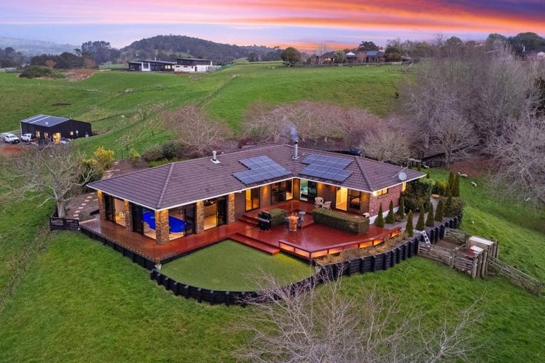 Photo of property in 62 Old Coach Way, Ramarama, Drury, 2579