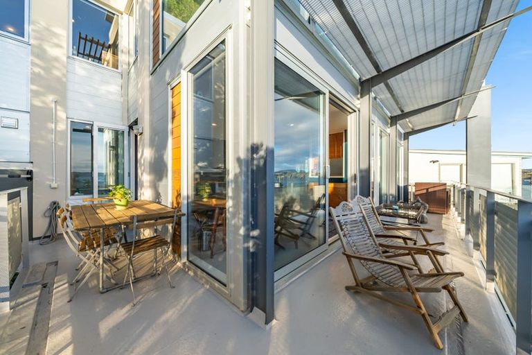 Photo of property in 80 Moana Road, Plimmerton, Porirua, 5026