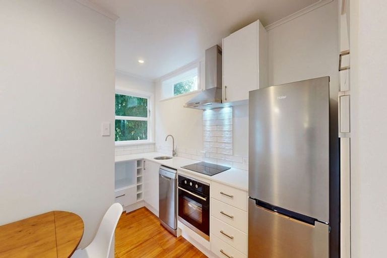 Photo of property in 44 Delhi Crescent, Khandallah, Wellington, 6035