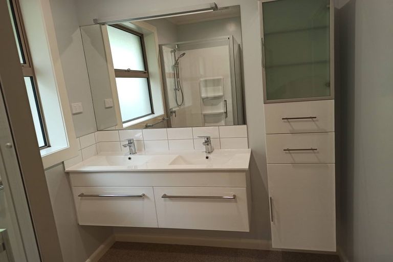 Photo of property in 45 Hackthorne Road, Cashmere, Christchurch, 8022