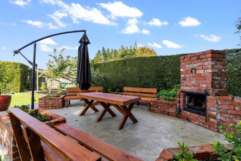 Photo of property in 68 Great North Road, Winton, 9720