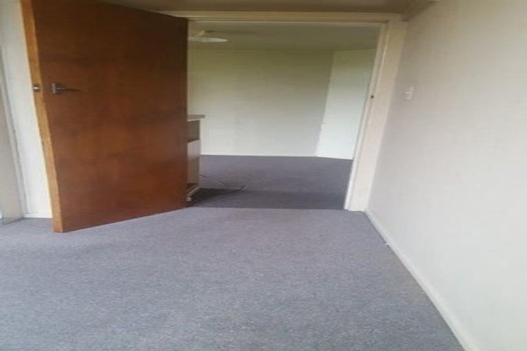 Photo of property in 180 Geraldine Street, Edgeware, Christchurch, 8013