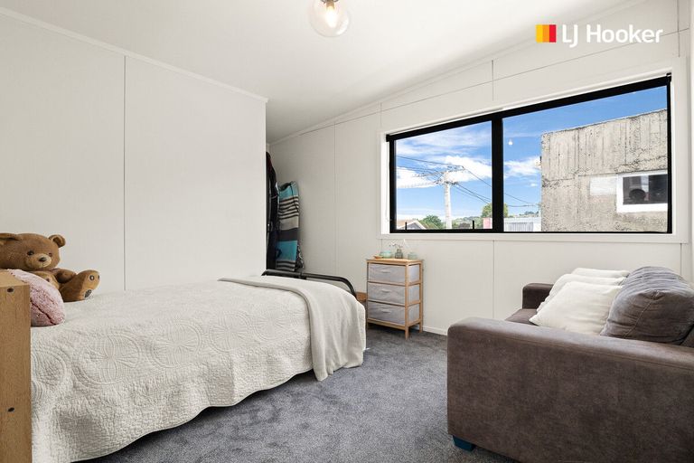 Photo of property in 108 Oxford Street, South Dunedin, Dunedin, 9012