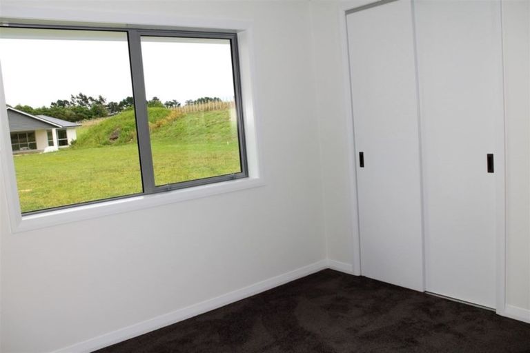 Photo of property in 70 Stace Hopper Drive, One Tree Point, 0118