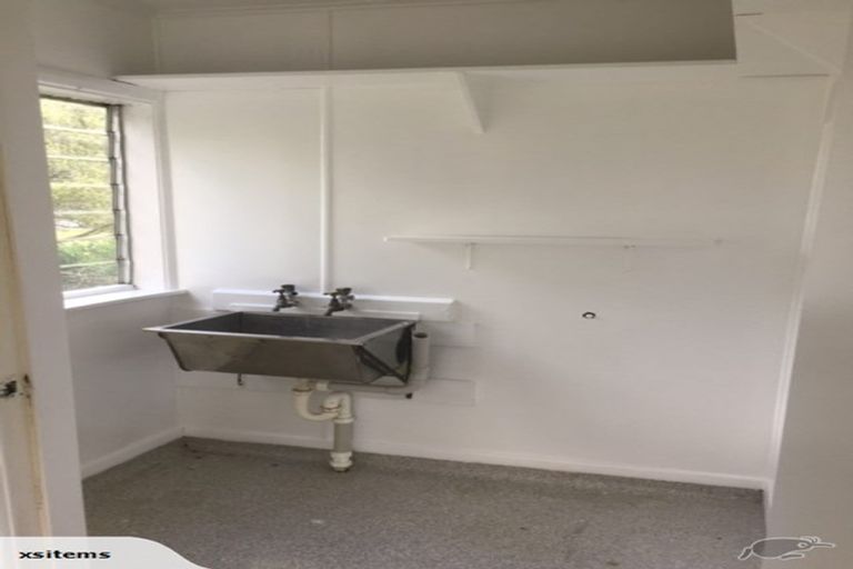 Photo of property in 37 Tremewan Street, Tawa, Wellington, 5028