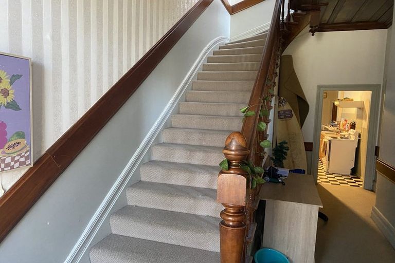 Photo of property in 54 Manor Place, Dunedin Central, Dunedin, 9016