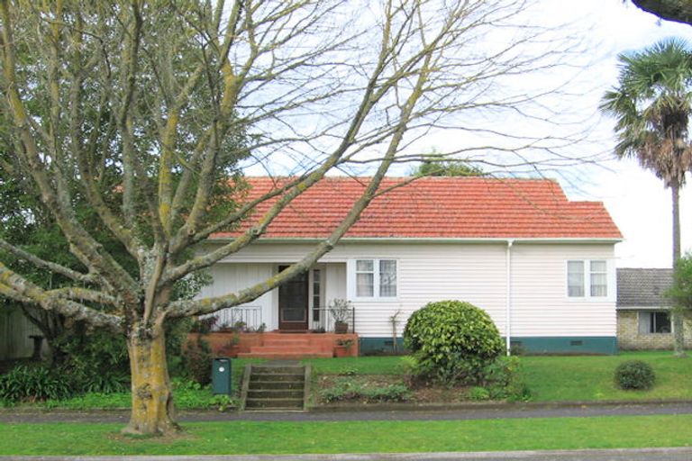 Photo of property in 2 Marire Avenue, Frankton, Hamilton, 3204