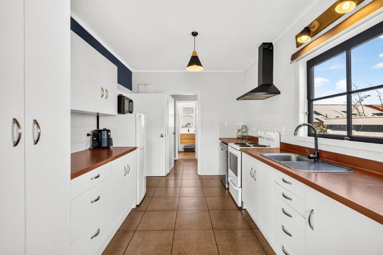 Photo of property in 6 Cambridge Street, Putaruru, 3411