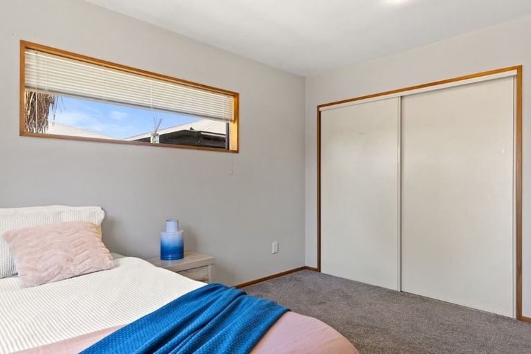 Photo of property in 2/3 Worthy Street, Ilam, Christchurch, 8041