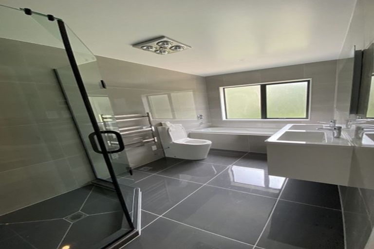 Photo of property in 30 Mettam Drive, Swanson, Auckland, 0614