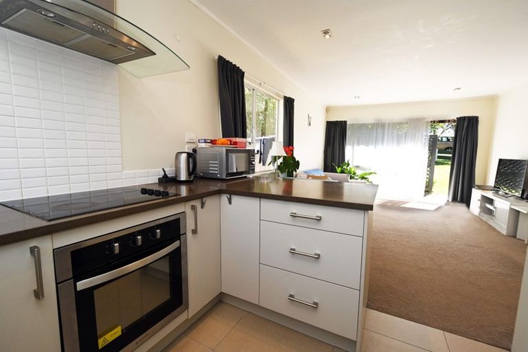 Photo of property in 2/25 Ballin Street, Ellerslie, Auckland, 1051