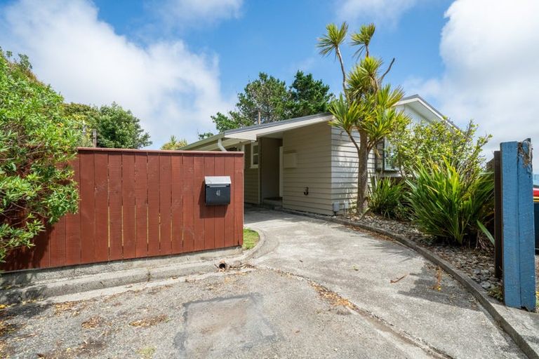 Photo of property in 41 Lomita Road, Johnsonville, Wellington, 6037