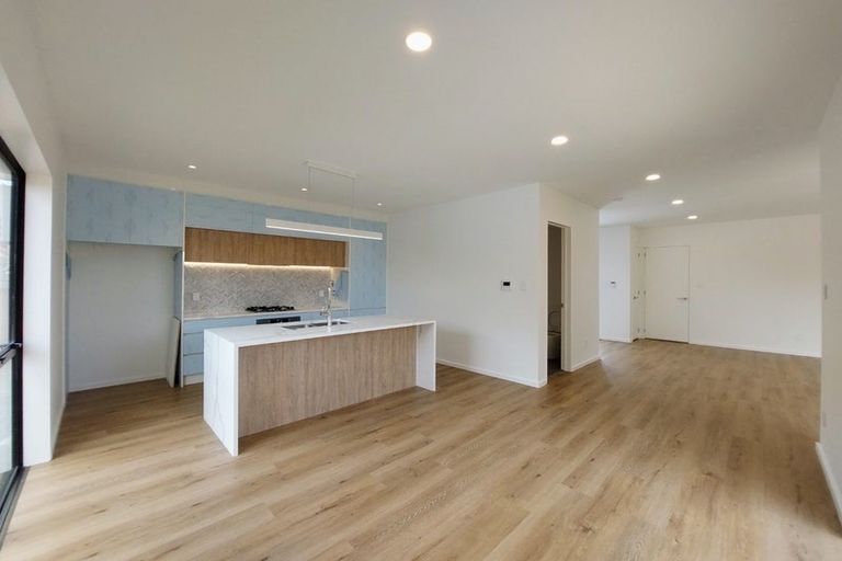 Photo of property in 13 Earlywood Road, Takanini, 2110