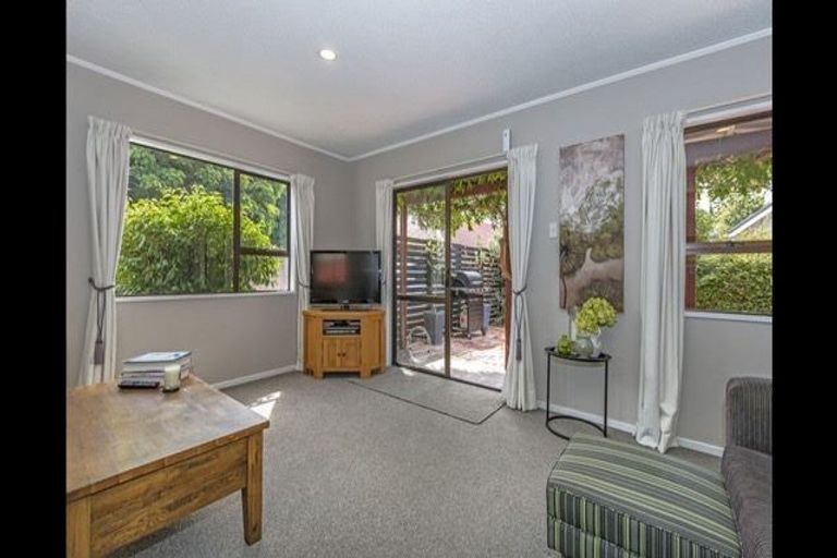 Photo of property in 35 Sefton Street, Belfast, Christchurch, 8051