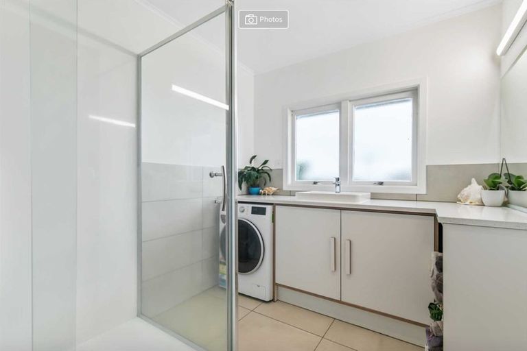 Photo of property in 58 Bleakhouse Road, Howick, Auckland, 2014