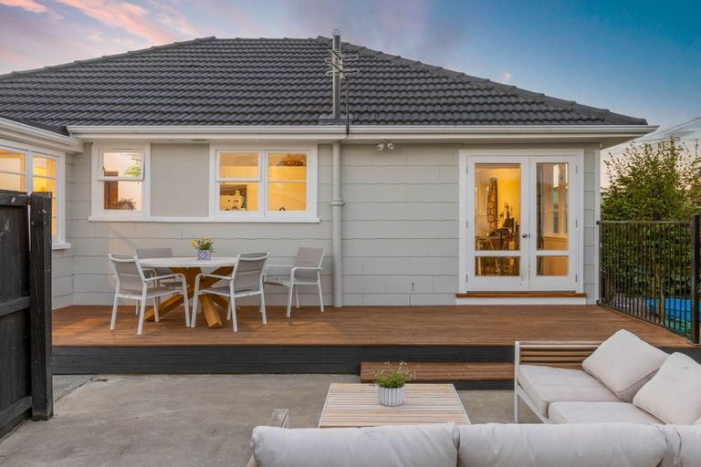 Photo of property in 36 Oakland Street, Northcote, Christchurch, 8052