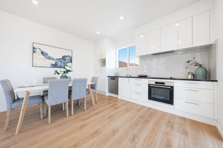 Photo of property in 22a Elliot Street, Howick, Auckland, 2014