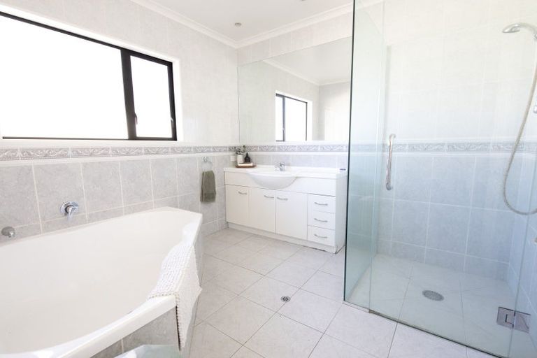 Photo of property in 1a Mission Road, Greenmeadows, Napier, 4112