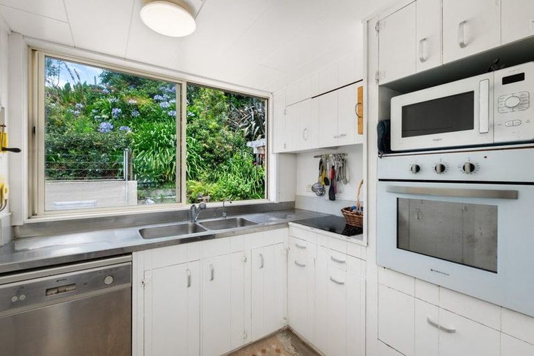 Photo of property in 10 Moana Drive, Tanners Point, Katikati, 3177