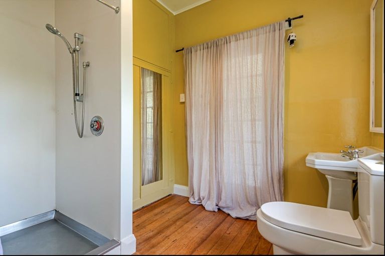 Photo of property in 7 Ranfurly Street, Dannevirke, 4930