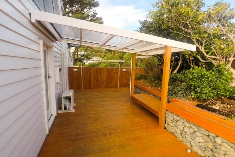 Photo of property in 12 Glen Alton Avenue, Paparangi, Wellington, 6037