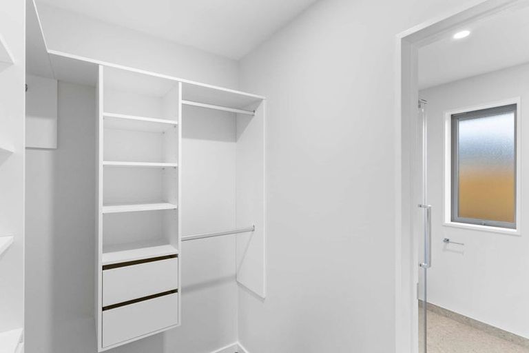 Photo of property in 18 Harry Manship Crescent, Halswell, Christchurch, 8025