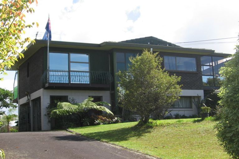 Photo of property in 287 Titirangi Road, Titirangi, Auckland, 0604