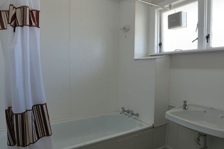 Photo of property in 27-29 Niagara Street, Waitangirua, Porirua, 5024