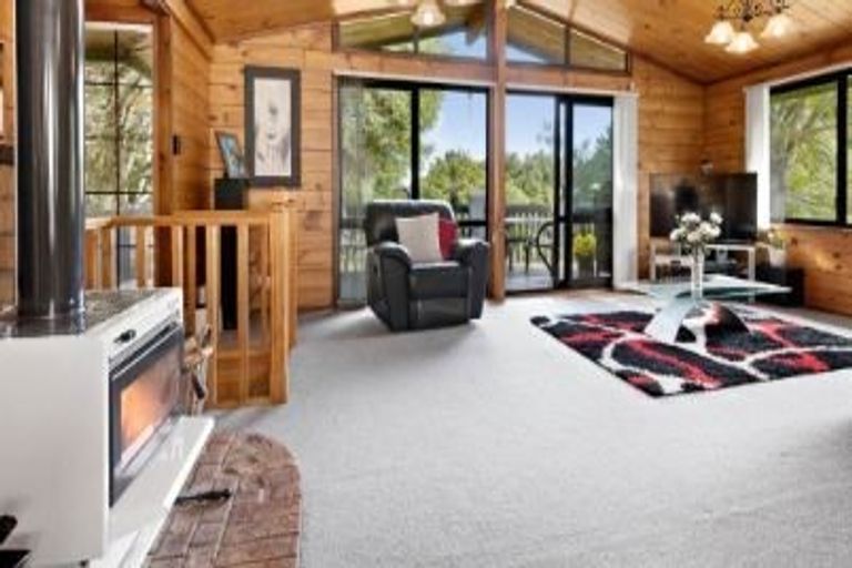 Photo of property in 20 Paulownia Place, Totara Heights, Auckland, 2105