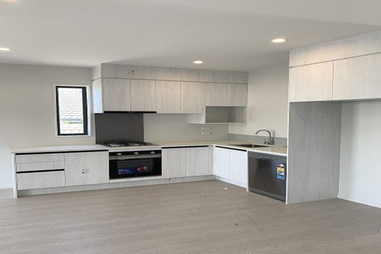 Photo of property in 69b Astley Avenue, New Lynn, Auckland, 0600