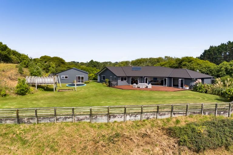 Photo of property in 590c Frankley Road, Hurworth, New Plymouth, 4371