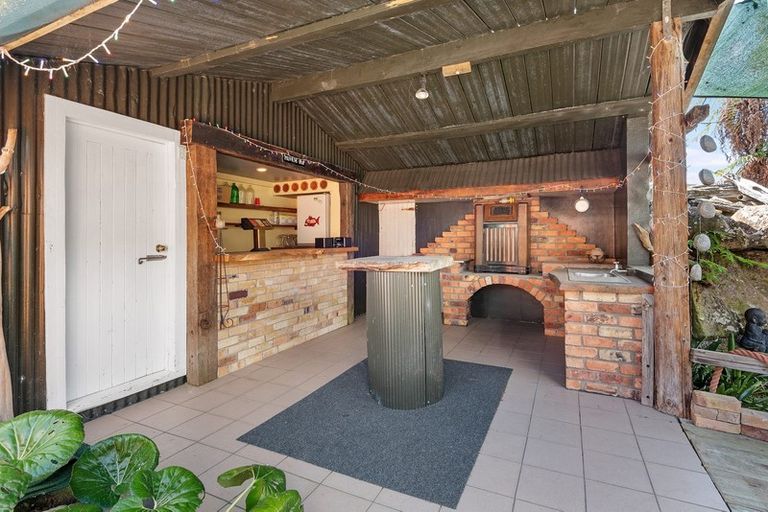 Photo of property in 18 Waro Drive, Hikurangi, 0114