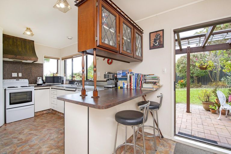 Photo of property in 60 John Gill Road, Shelly Park, Auckland, 2014