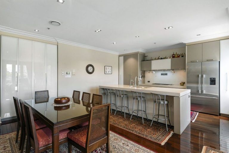 Photo of property in 4a/24 Domain Drive, Parnell, Auckland, 1052