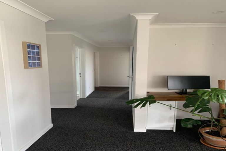 Photo of property in 9a Monckton Street, Feilding, 4702