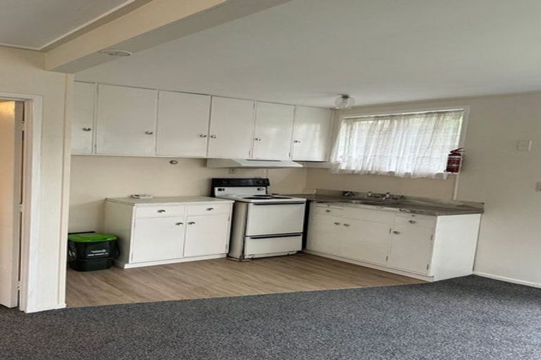 Photo of property in 11a Captain Scott Road, Glen Eden, Auckland, 0602