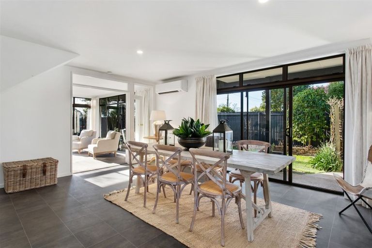 Photo of property in 2/108 Condell Avenue, Papanui, Christchurch, 8053