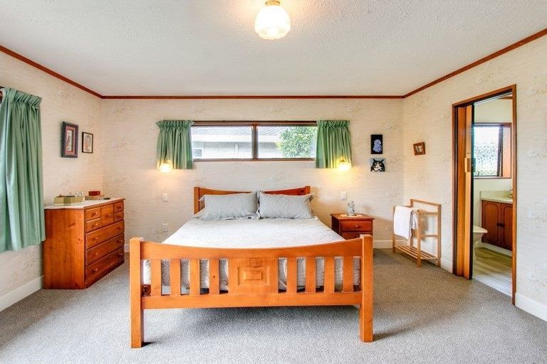 Photo of property in 39 Auckland Road, Greenmeadows, Napier, 4112