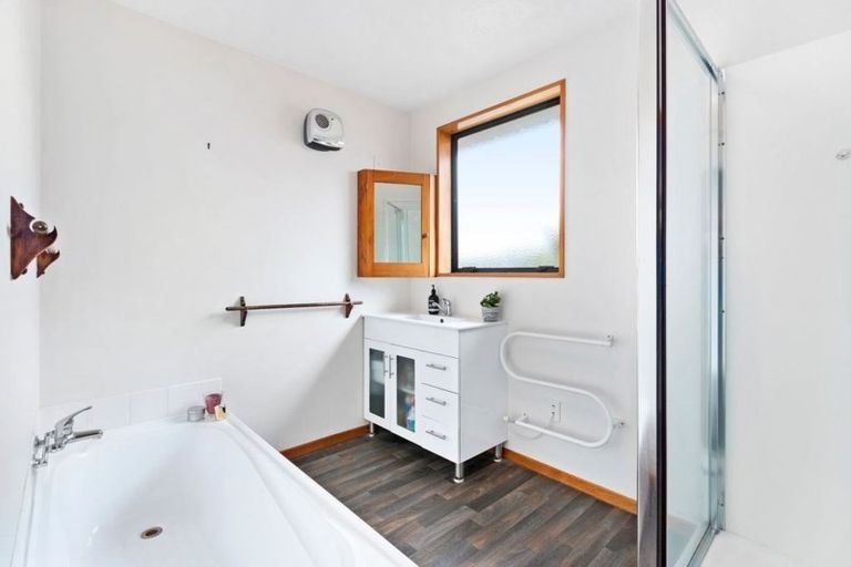 Photo of property in 8a Lordship Place, Templeton, Christchurch, 8042