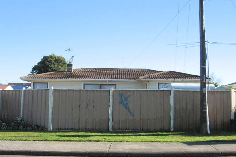 Photo of property in 1/9 Edmund Hillary Avenue, Papakura, 2110