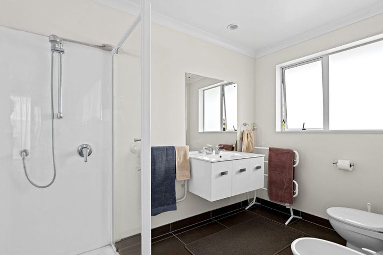 Photo of property in 15 Kawau View Road, Snells Beach, 0920